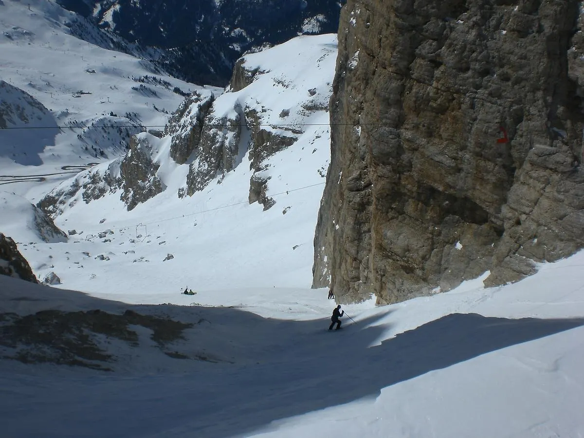 Hotel Alleghe 3*,